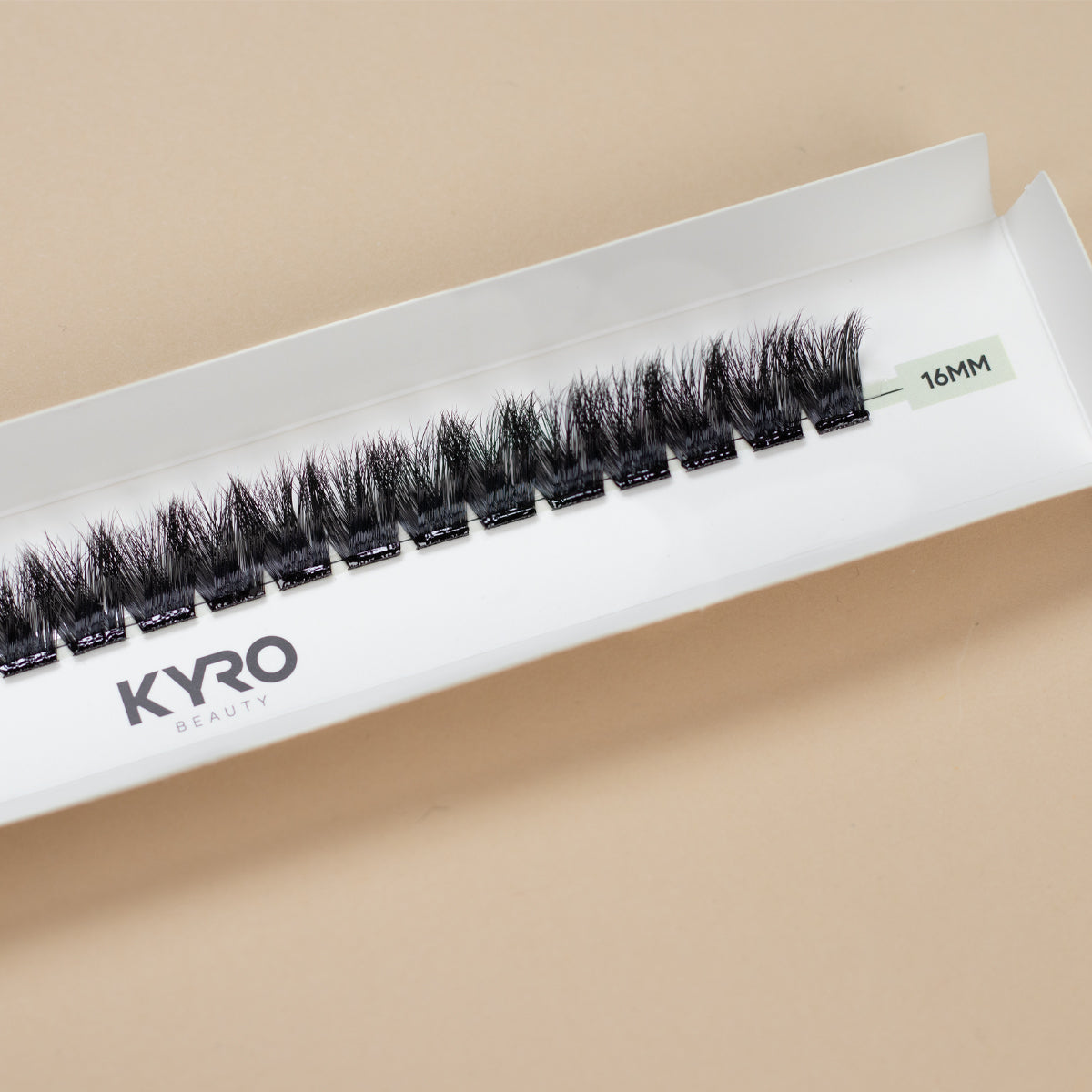 Starterkit Pre-Glued Whispy Medium (Brown) - Press-On Lashes