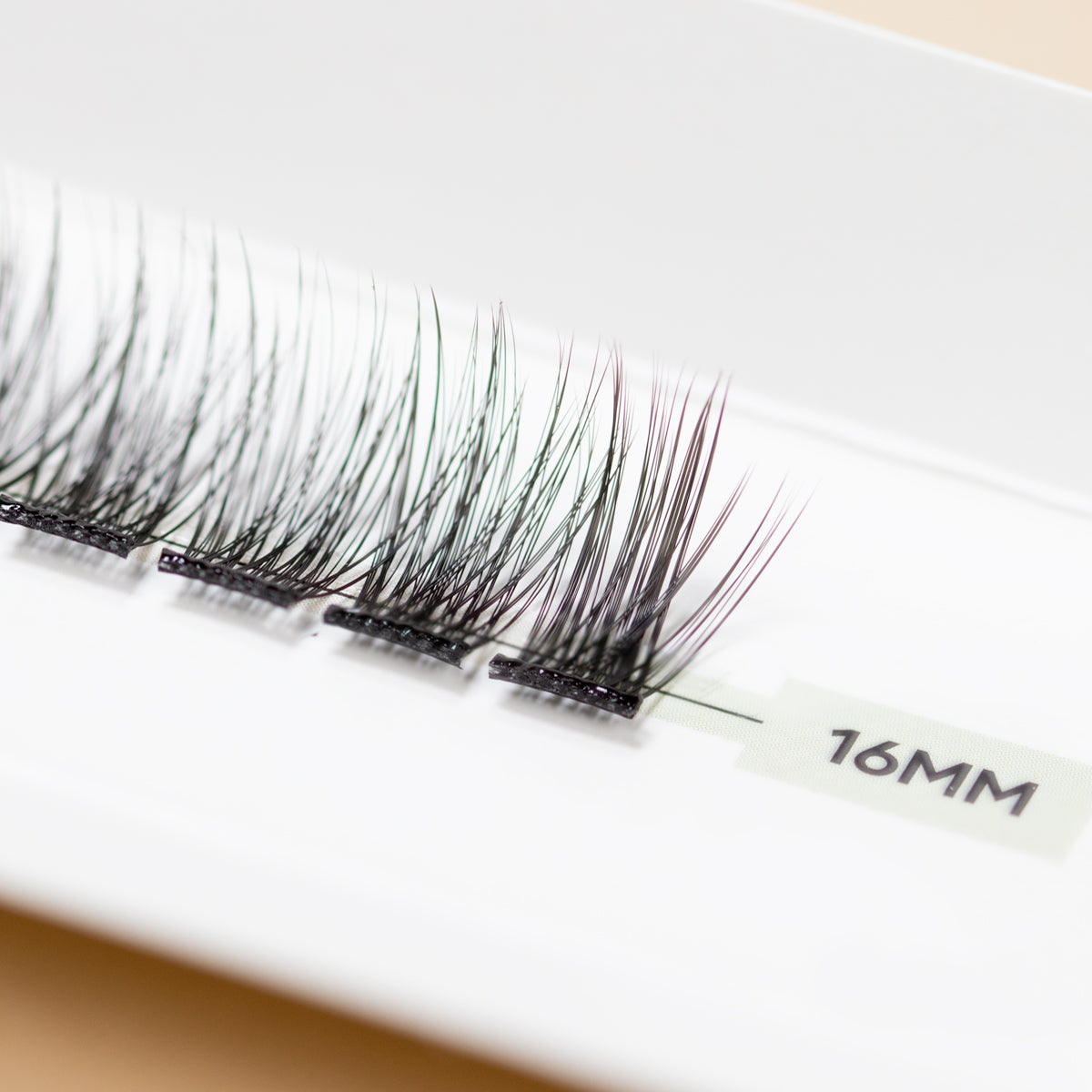 Pre-Glued Single Lashes Light Volume Clusters