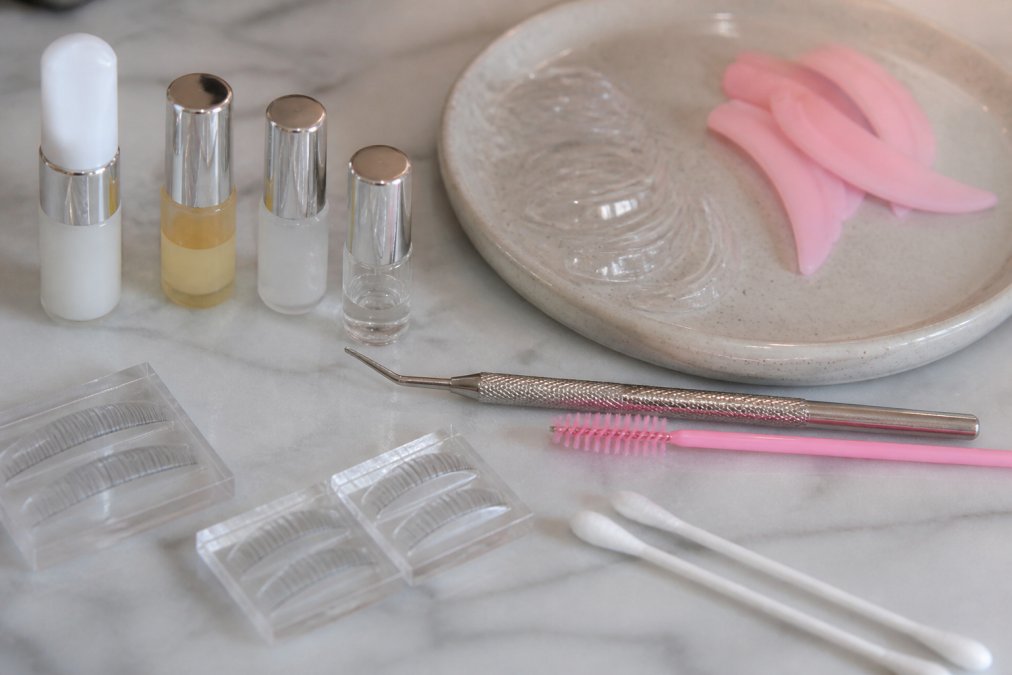 Do Lash Lift Kits Damage Natural Lashes? A 2026 Guide